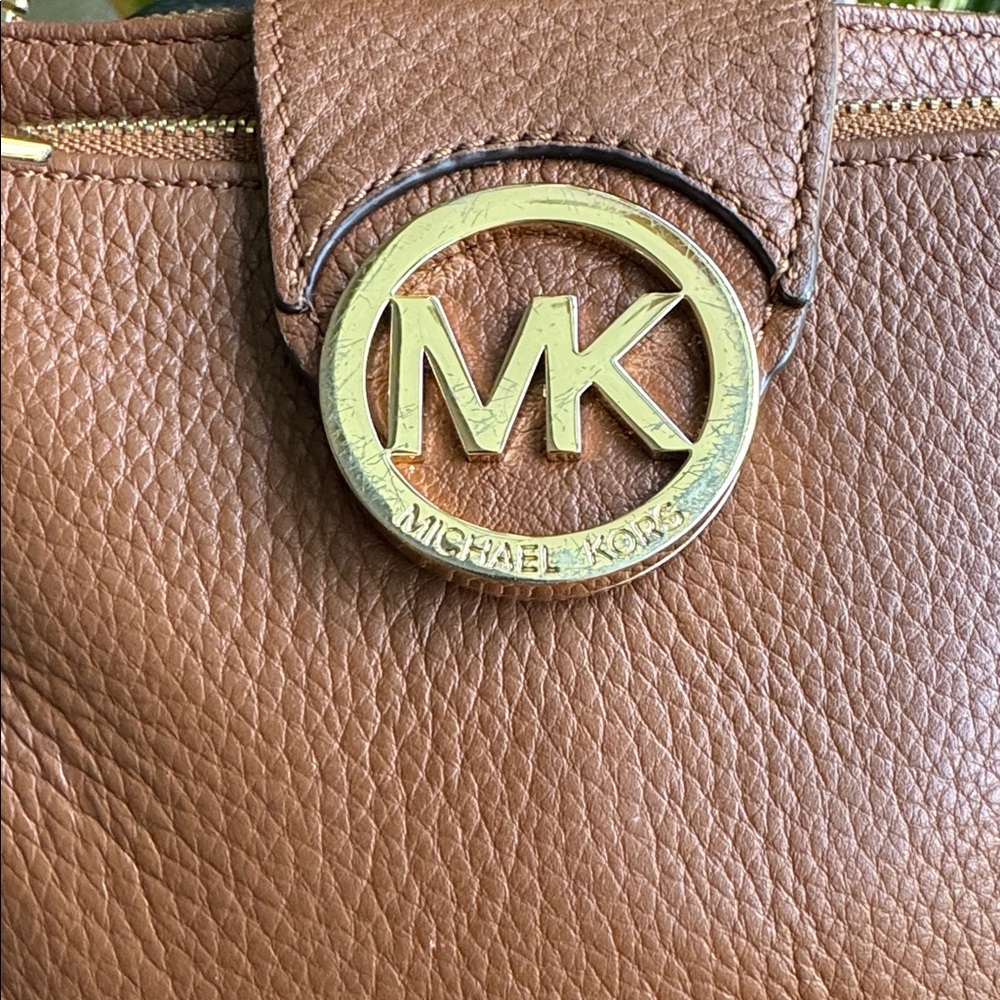 Michael Michael Kors Brown Leather Fulton Crossbody Bag - Picture 12 of 13